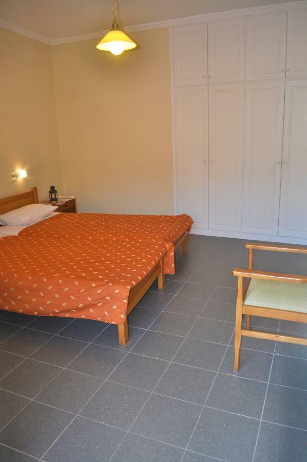 Holiday Studio Apartments Yannis On Agios Gordios Beach In Corfu Exterior photo